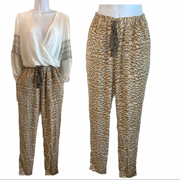 H&M Drawstring Tapered Leg Printed Pants w Pockets - Picture 1 of 11